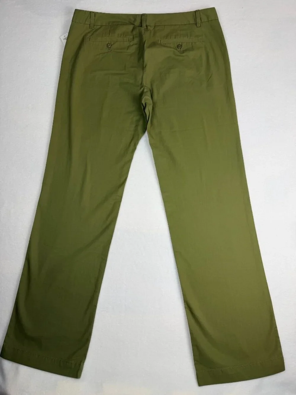 GAP women’s olive
